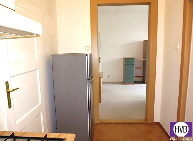 Pronájem bytu 2+kk, Praha, U křížku, 45 m2