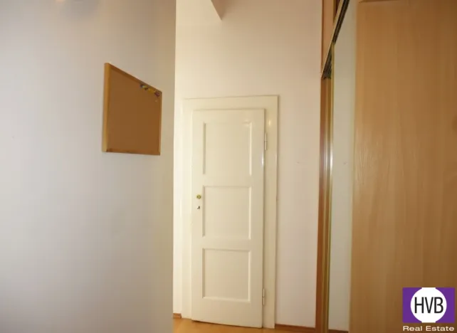 Pronájem bytu 2+kk, Praha, U křížku, 45 m2