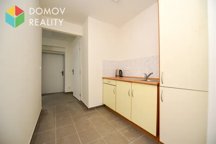 Pronájem skladu, Hýskov, Na Krétě, 394 m2