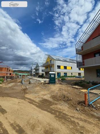 Prodej bytu 2+kk, Dobřichovice, Souběžná, 54 m2