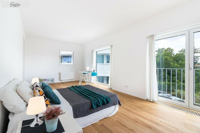 Pronájem bytu 3+kk, Řevnice, nám. Krále Jiřího z Poděbrad, 98 m2