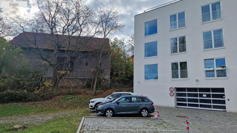 Pronájem bytu 3+kk, Řevnice, nám. Krále Jiřího z Poděbrad, 98 m2