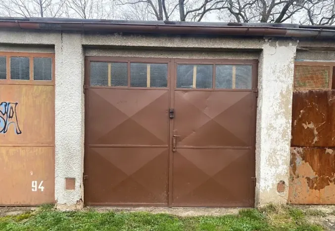 Prodej garáže, Praha - Čakovice, 18 m2