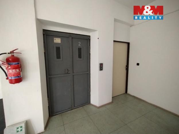 Pronájem obchodního prostoru, Nový Jičín, Dolní brána, 400 m2