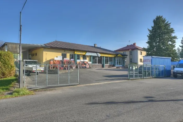 Prodej obchodního prostoru, Studenec, 265 m2