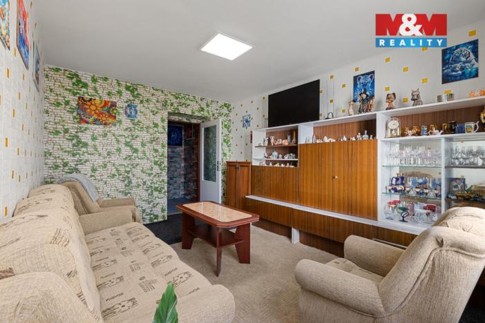 Prodej bytu 3+1, Jesenice, Školní, 55 m2