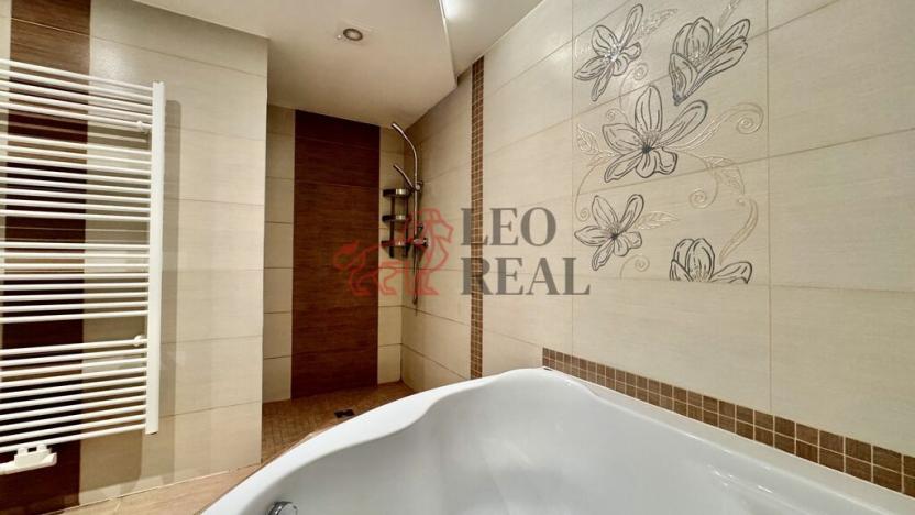 Prodej rodinného domu, Topolná, 215 m2