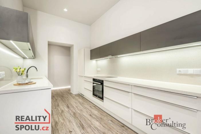 Prodej bytu 3+1, Liberec - Liberec I-Staré Město, U Náspu, 107 m2