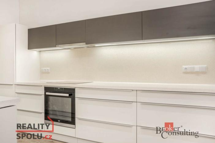 Prodej bytu 3+1, Liberec - Liberec I-Staré Město, U Náspu, 107 m2