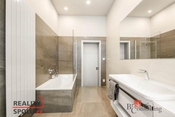 Prodej bytu 3+1, Liberec - Liberec I-Staré Město, U Náspu, 107 m2