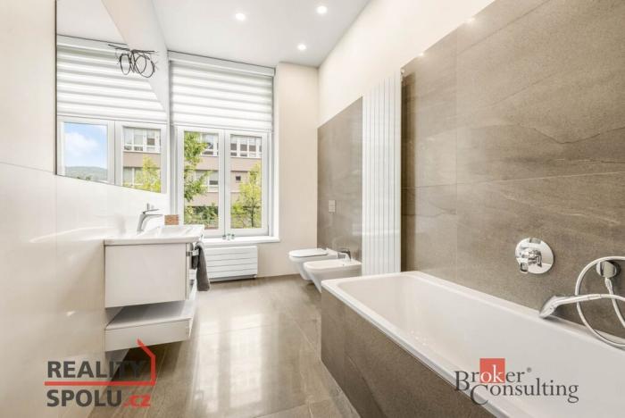 Prodej bytu 3+1, Liberec - Liberec I-Staré Město, U Náspu, 107 m2