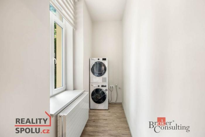 Prodej bytu 3+1, Liberec - Liberec I-Staré Město, U Náspu, 107 m2