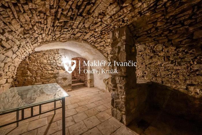 Pronájem rodinného domu, Ivančice, Jana Schwarze, 178 m2