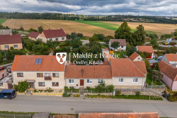 Prodej rodinného domu, Hluboké, 107 m2