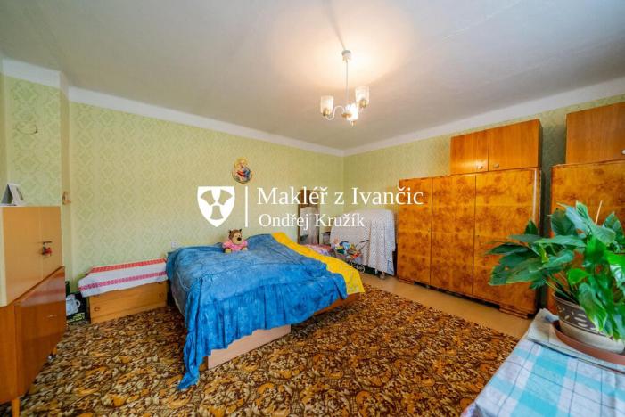 Prodej rodinného domu, Hluboké, 107 m2