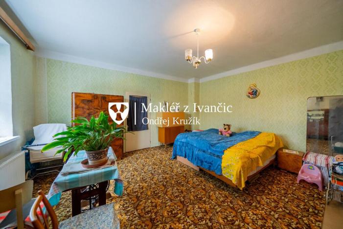 Prodej rodinného domu, Hluboké, 107 m2