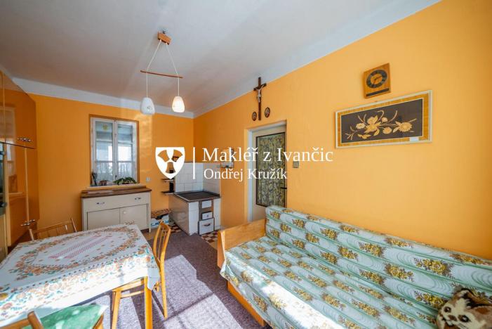 Prodej rodinného domu, Hluboké, 107 m2