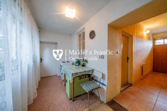 Prodej rodinného domu, Hluboké, 107 m2