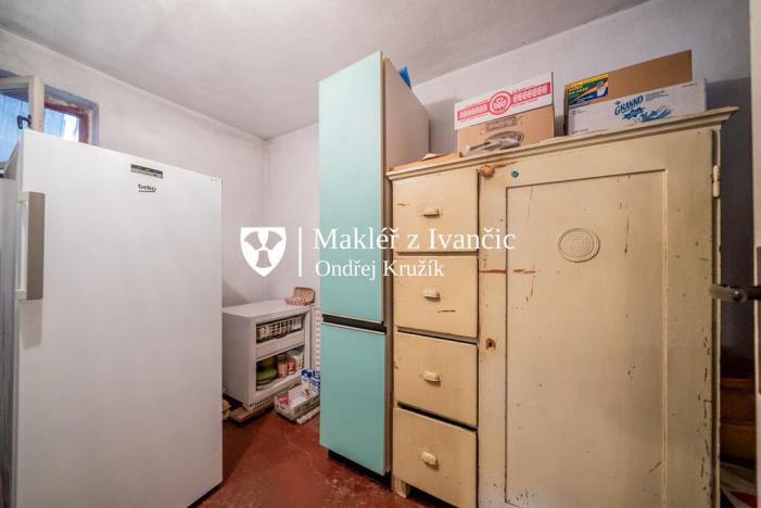 Prodej rodinného domu, Hluboké, 107 m2