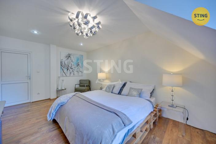 Pronájem rodinného domu, Mikulov, Bezručova, 204 m2