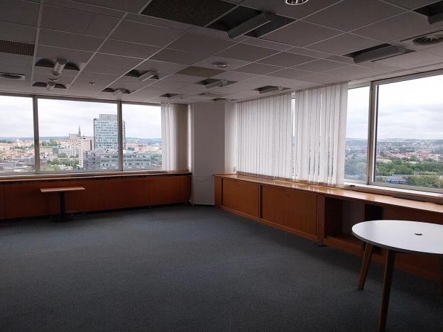 Pronájem kanceláře, Brno, Heršpická, 700 m2