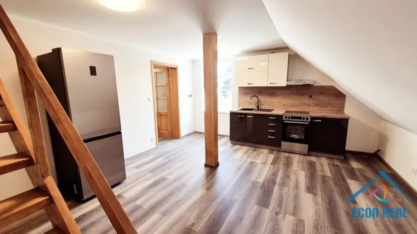 Pronájem bytu 2+kk, Brandýs nad Labem-Stará Boleslav - Brandýs nad Labem, S. K. Neumanna, 50 m2