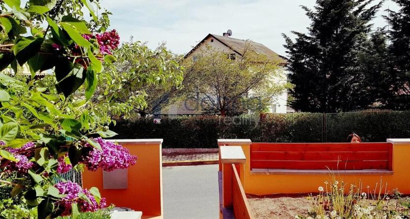 Pronájem bytu 2+1, Praha, Hejtmanská, 54 m2