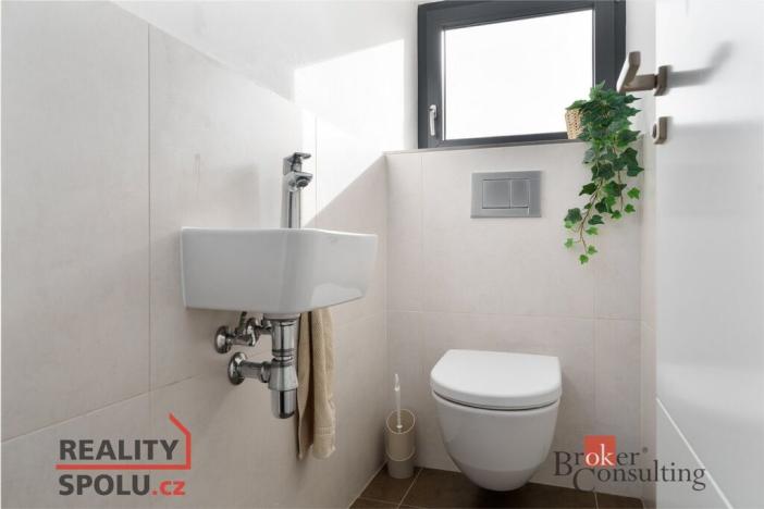 Prodej rodinného domu, Velké Popovice, U Školky, 190 m2