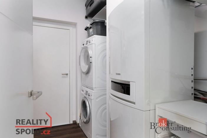 Prodej rodinného domu, Velké Popovice, U Školky, 190 m2