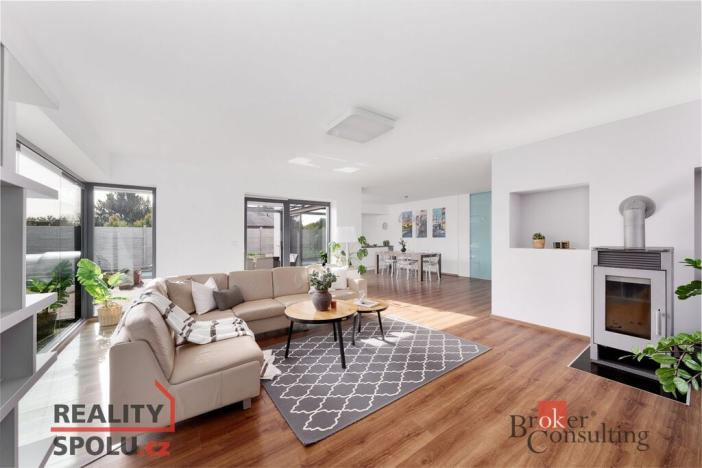 Prodej rodinného domu, Velké Popovice, U Školky, 190 m2