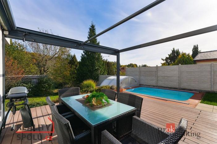 Prodej rodinného domu, Velké Popovice, U Školky, 190 m2