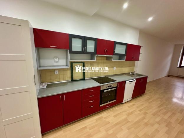 Pronájem bytu 2+kk, Beroun, Seydlovo nám., 85 m2