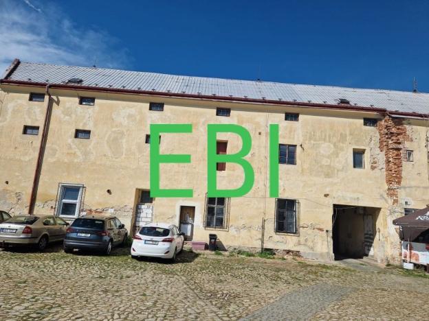 Prodej komerční nemovitosti, Jindřichův Hradec - Jindřichův Hradec II, Kmentova, 1773 m2