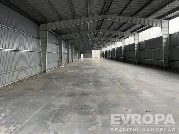 Pronájem skladu, Děčín, okres děčín, 840 m2