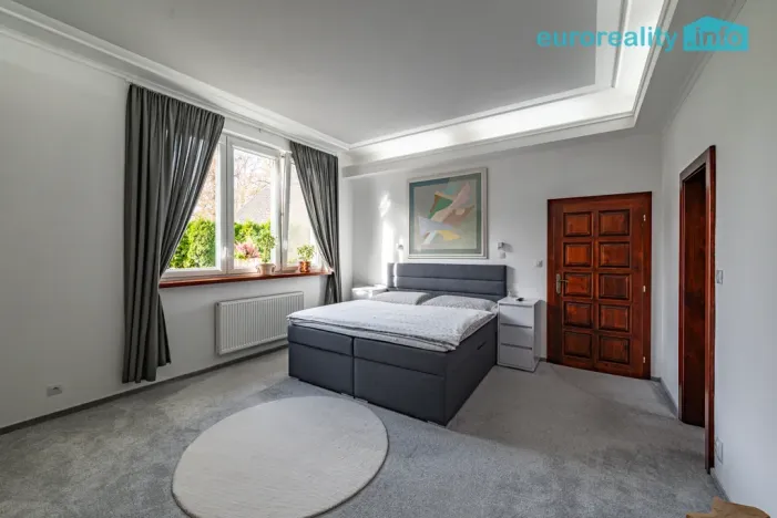 Prodej rodinného domu, Chodová Planá, Pivovarská, 274 m2