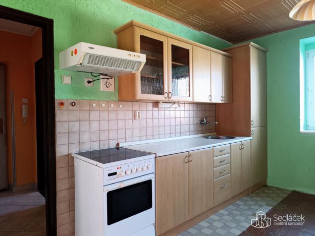 Prodej bytu 2+1, Královské Poříčí, Na sídlišti, 58 m2