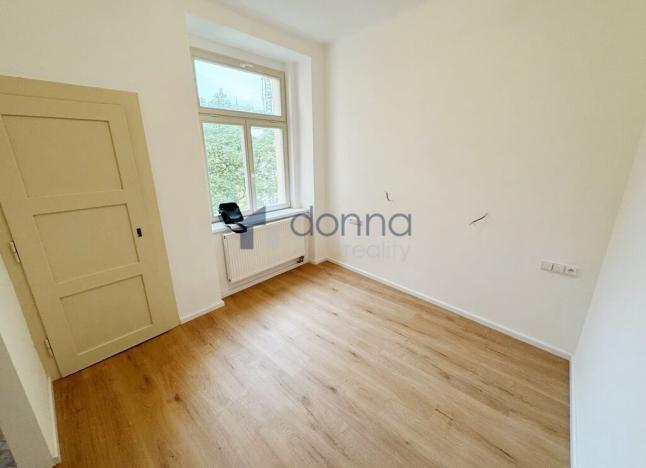 Pronájem bytu 2+kk, Praha, Bulharská, 43 m2
