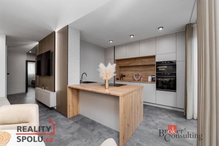 Prodej bytu 3+kk, Vochov, 78 m2