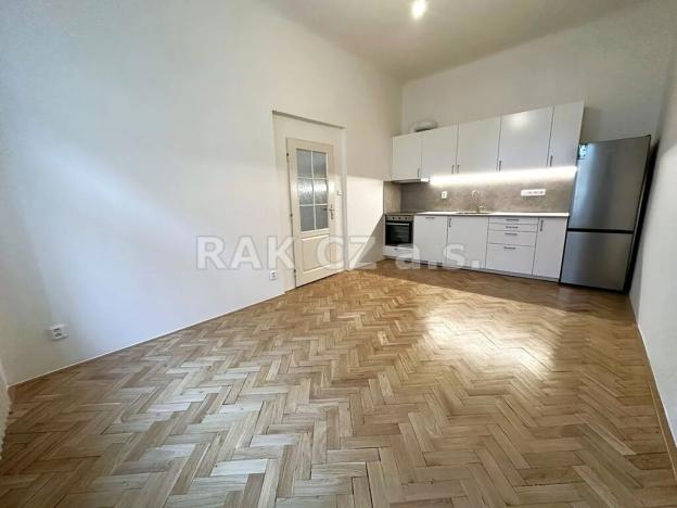 Pronájem bytu 3+1, Praha - Malá Strana, Plaská, 91 m2