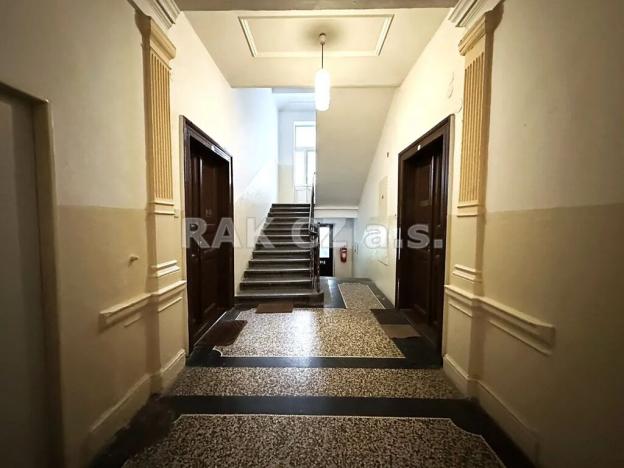 Pronájem bytu 3+1, Praha - Malá Strana, Plaská, 91 m2