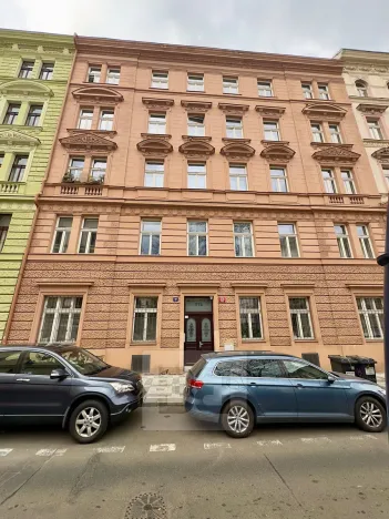 Pronájem bytu 2+kk, Praha - Malá Strana, Petřínská, 38 m2