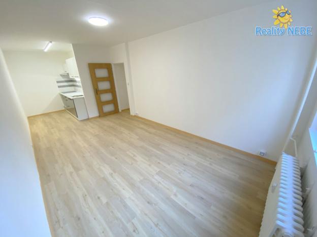 Pronájem bytu 2+kk, Praha - Smíchov, U Demartinky, 49 m2