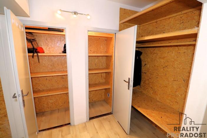 Pronájem bytu 3+1, Brno, Krymská, 75 m2