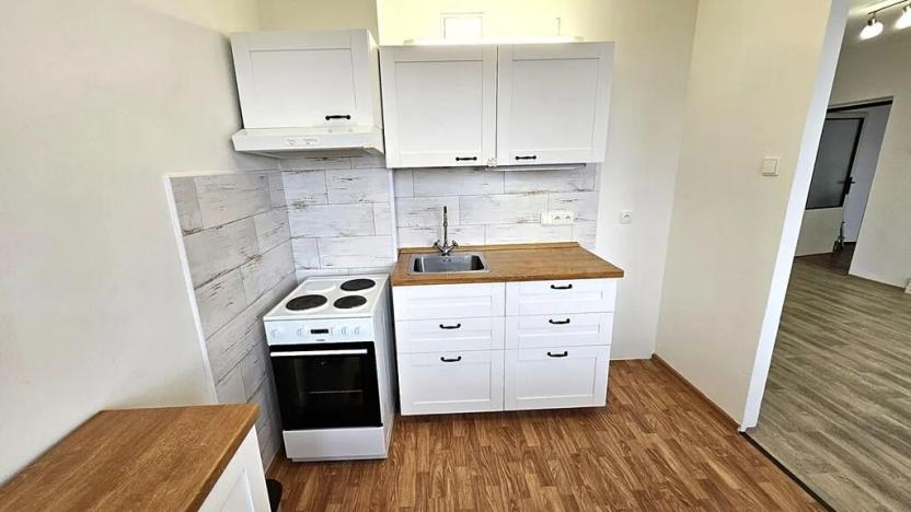 Prodej bytu 2+kk, Osek, Hrdlovská, 40 m2