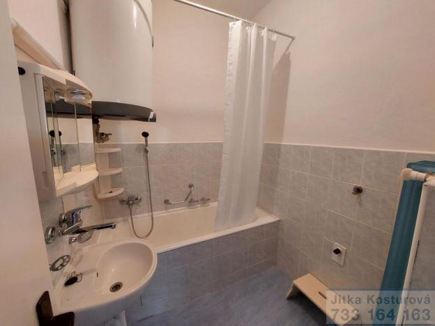 Pronájem bytu 2+1, Krnov - Pod Cvilínem, Chářovská, 90 m2