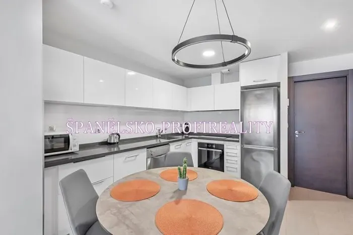 Prodej bytu 3+kk, Torrevieja, Španělsko, 66 m2