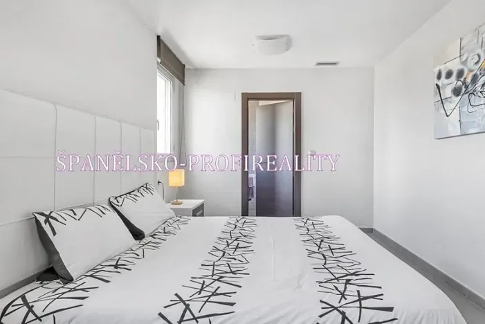 Prodej bytu 3+kk, Torrevieja, Španělsko, 66 m2