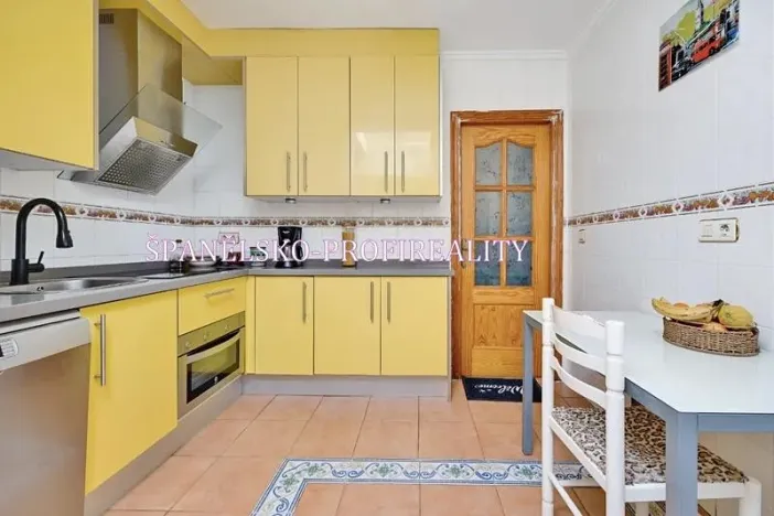 Prodej rodinného domu, Torrevieja, Španělsko, Ronda César Cánovas Girada, 50 m2