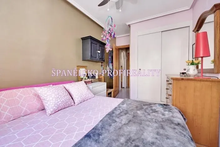 Prodej rodinného domu, Torrevieja, Španělsko, Ronda César Cánovas Girada, 50 m2