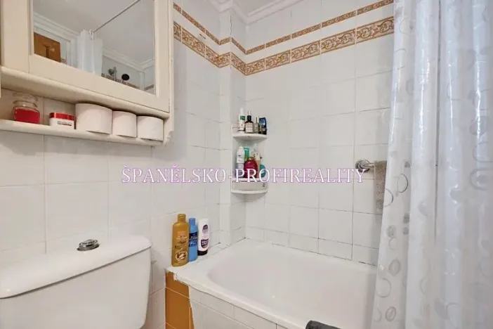 Prodej rodinného domu, Torrevieja, Španělsko, Ronda César Cánovas Girada, 50 m2